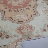 فرش ۱۲ متری گل برجسته.۱ مبل راحتی.جلو مبلی