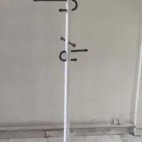 چوب لباسی ایستاده