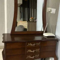 اینه و کنسول