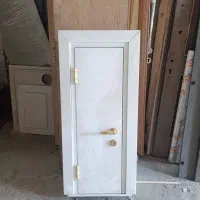 درب و چهارچوب مینیمال