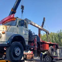 جرثقیل ۱۱۱۳ دکل یونیک ۵ تن