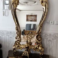 آیینه ی قدی ومیز وشمعدان