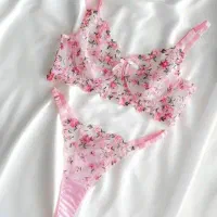 لباس زیر زنانه