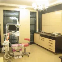 استخدام پذیرش و دستیار مطب دندانپزشکی