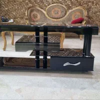 میز تلویزیون شیشه مشکی