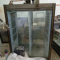یخچال دور ویترینی