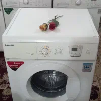لباسشویی نمایشگردار