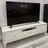 میز تلوزیون در حد نو کاملا سالم