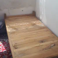 تخت خواب چوبی