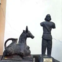 مجسمه قدیمی