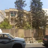 470-متر-کلنگی-نیاوران-بر-و-ابعاد-وسیع-سرمایه-گذار