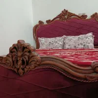 تخت چوب گردو