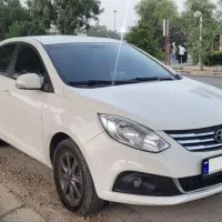 جک j4 مدل 1402
