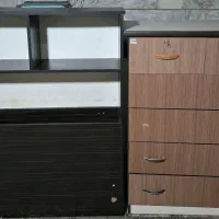 فروش دو عدد کمد و ویترین چوبی محکم قیمت مناسب