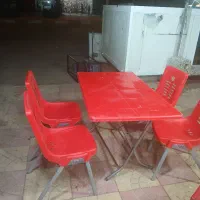 میز و صندلی پلاستیکی