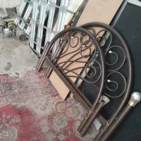 تخت تک نفره فلزی