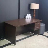 میز اداری با طراحی شیک