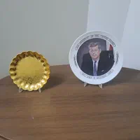 بشقاب ، جان کندی عتیقه فروش فوری