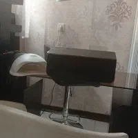 اجاره میز ناخن و مژه  و اصلاح کار