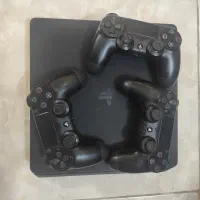 Ps4 همراه با دسته و شارژر در حد نو