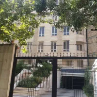 140 متر//بلوار دریا توحید//تک واحدی 3 خوابه
