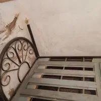 تخت فلزی تک نفره