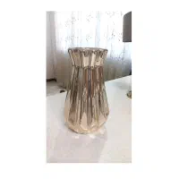 گلدان نقره ای براق و مدرن