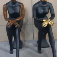 مانکن ایستاده ونشسته