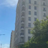 فروش آپارتمان ۱۹۰ متری در قلب شهر