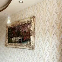 نقاشی رنگ ساده و طرح کاغذ دیواری