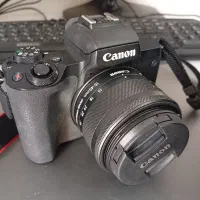 دوربین کنون m50 mark 2 تمیز بهمراه اشانتیون
