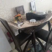 میز نهار خوری خیلی تمیز