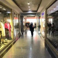 ۸/۵مترمغازه دونبش درمجتمع تجاری چهارسوق بازارپوشاک