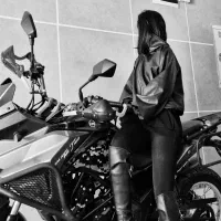 آموزش موتورسواری بانوان