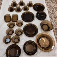 ظروف دودی.عسلی و گل قرمز