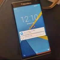 ساعت و گوشی بلک بری Blackberry prive
