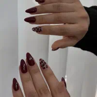 خدمات کاشت ناخن با تخفیف ویژه