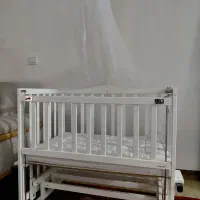 تخت گهواره نوزاد
