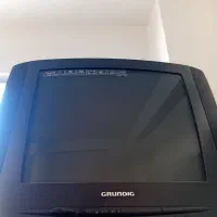 تلویزیون رنگی باجعبه وکنترل