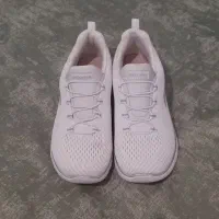 کتونی اسکچرز زنانه سایز ۳۸ اورجینال