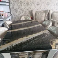 میز نهار خوری با ساعت ایستاده بوفه