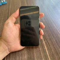 ایفون xs