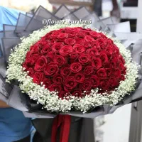 دسته گل با کاغذ خارجی(100شاخه ای )