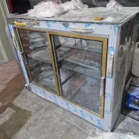 ویترین قنادی