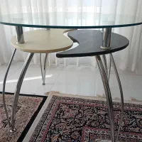فروش یه دستگاه میزشیشه ای