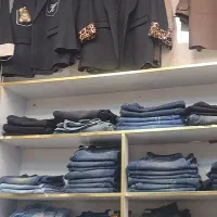 لباس فروشی