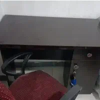 تخت خواب و میزتحریر