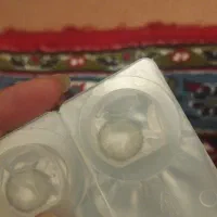 لنز رنگی یک ساله بدون استفاده