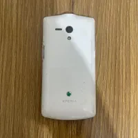 یک عدد گوشی سونی اریکسون