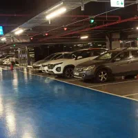 آقا برای حراست پارکینگ طبقاتی با30م در پاسداران